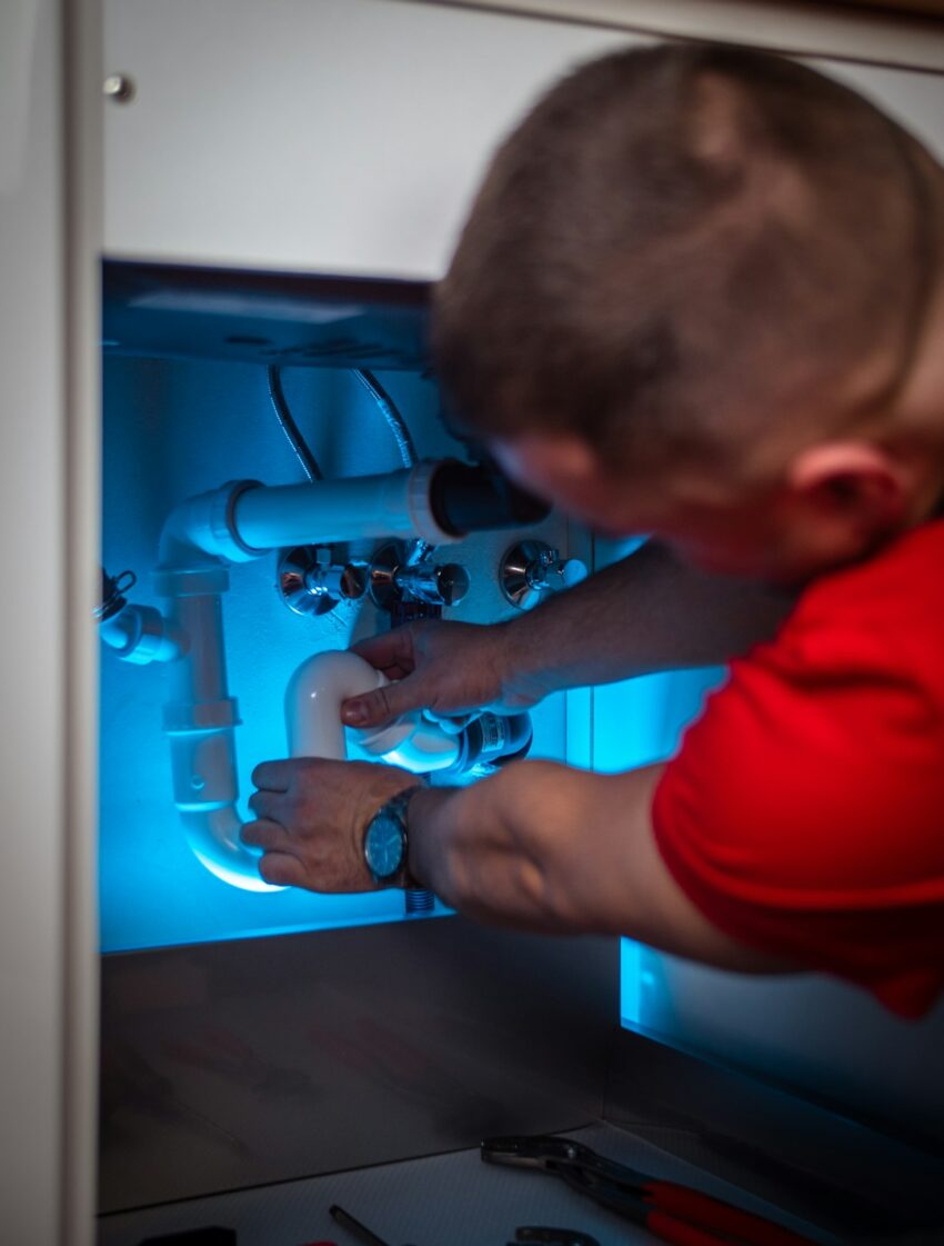plumbing-640x480-29347266.jpeg
