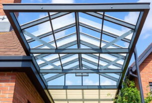 polycarbonate-roof-640x480-24031437.jpeg