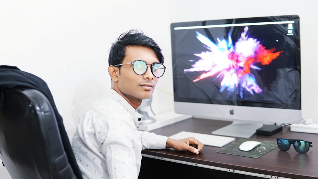 reviewly-640x480-76794003.jpeg