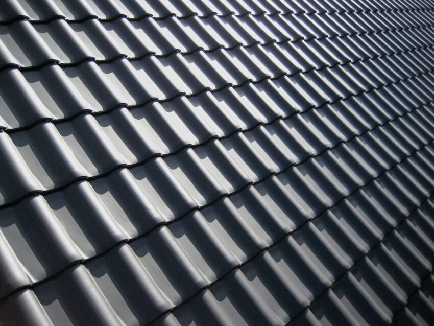 roof-640x480-57753049.jpeg