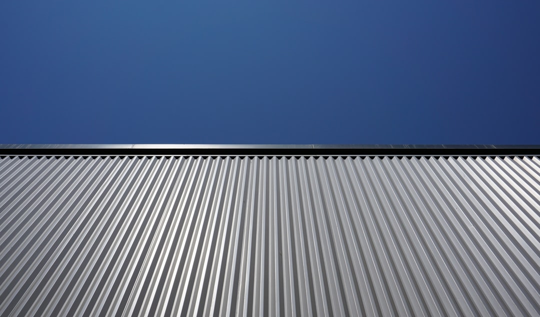 roof-640x480-66332802.jpeg