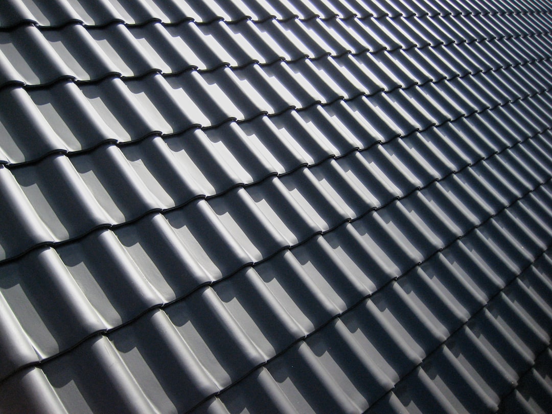 roof-640x480-68286984.jpeg