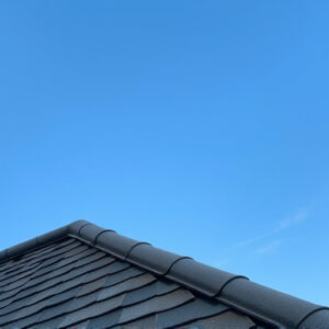 roof-edge-640x480-86350342.jpeg
