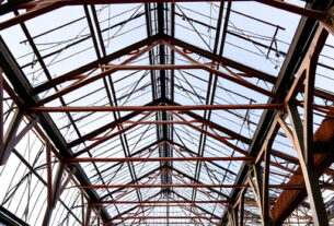 steel-trusses-640x480-77990105.jpeg