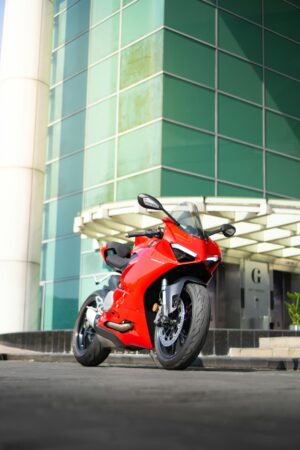 superbike-640x480-42717726.jpeg