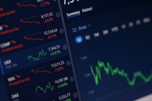 trader-640x480-77408603.jpeg
