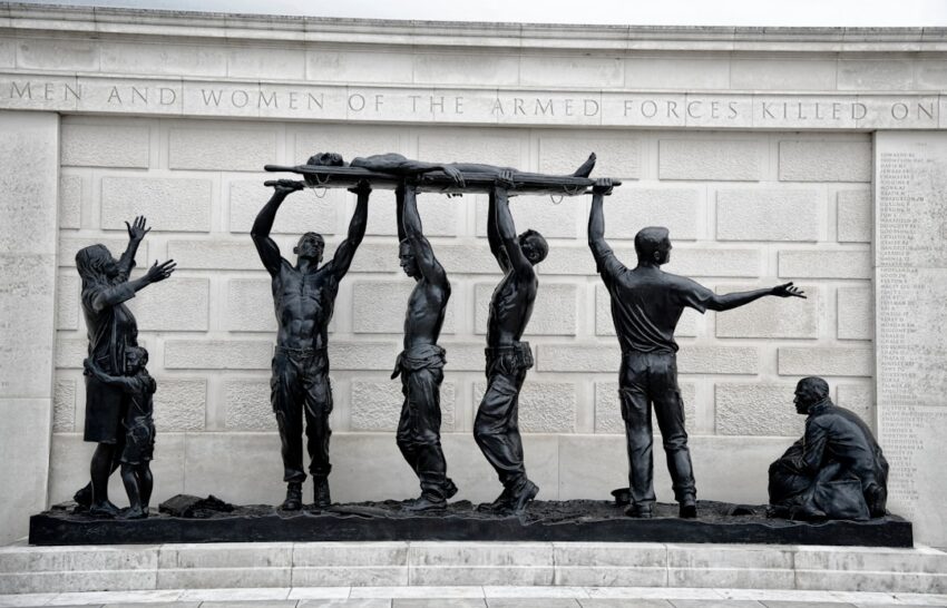 tribute-640x480-33042220.jpeg