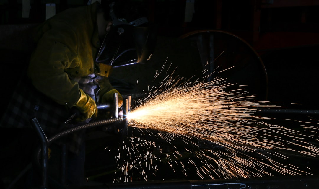 welding-640x480-49544049.jpeg