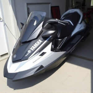yamaha-xmax-300-640x480-24689430.jpeg