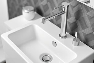 bathroom-accessories-640x480-26790264.jpeg