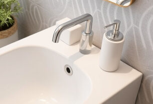 bathroom-accessories-640x480-41510549.jpeg