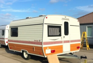 caravan-builders-640x480-36908595.jpeg