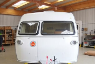 caravan-builders-640x480-97987372.jpeg
