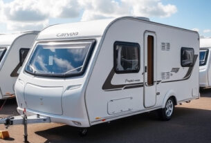 caravan-dealer-640x480-91045808.jpeg