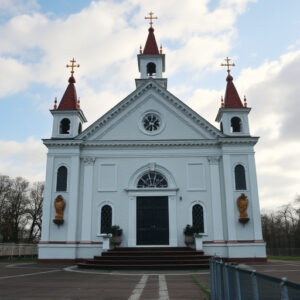 chapel-640x480-73779270.jpeg