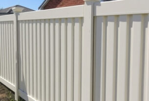 colorbond-fencing-640x480-96025795.jpeg