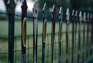 fence-640x480-2255525.jpeg