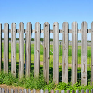 fence-640x480-49083943.jpeg
