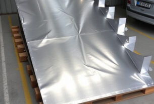 galvanised-sheet-640x480-61739155.jpeg
