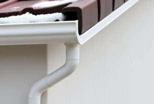 guttering-640x480-24042688.jpeg