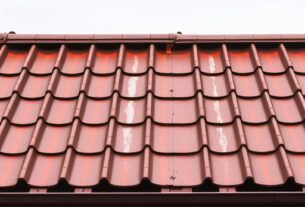 iron-roofing-640x480-24367325.jpeg