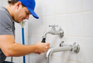 plumbing-640x480-35412957.jpeg