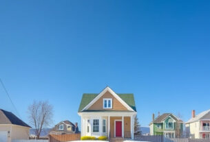 real-estate-640x480-49986612.jpeg