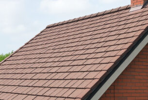 roofing-640x480-61219216.jpeg