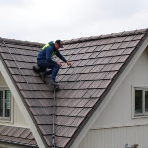 roofing-640x480-91601574.jpeg