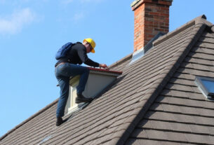 roofing-640x480-98293657.jpeg