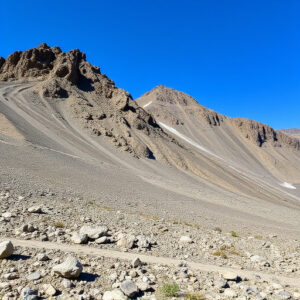 rugged-terrain-640x480-82531722.jpeg