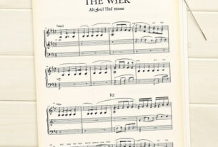sheet-music-640x480-90483710.jpeg