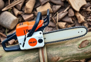 small-chainsaw-640x480-45816932.jpeg
