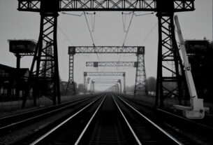 steel-line-bendigo-640x480-33517223.jpeg