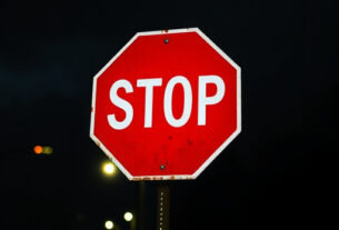stop-loss-640x480-46385715.jpeg