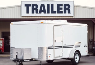 trailer-dealer-640x480-70362178.jpeg