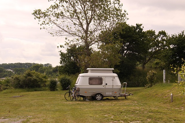 caravans traveling Australia